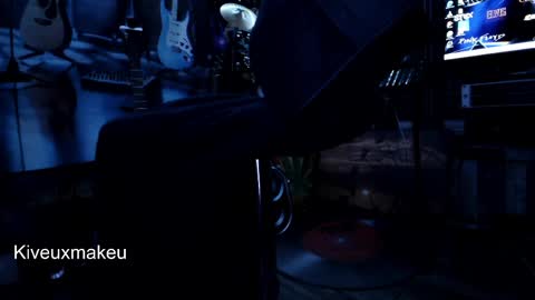 kiveuxmakeu online show from 04/05/26, 03:15