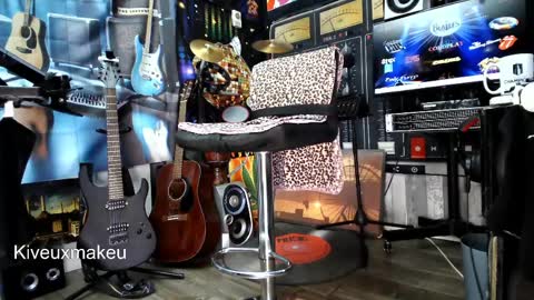 kiveuxmakeu online show from 04/07/26, 03:01