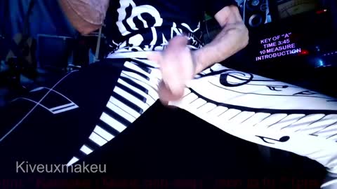 kiveuxmakeu online show from 04/10/26, 04:23