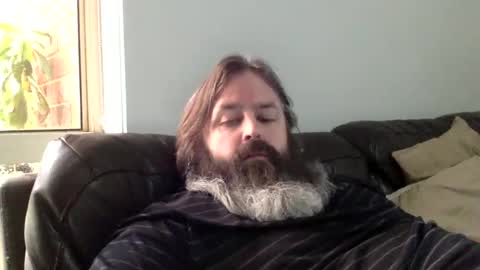 Kiwiabroad online show from 02/14/25, 07:38