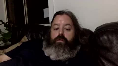 Kiwiabroad online show from 11/25/25, 02:28