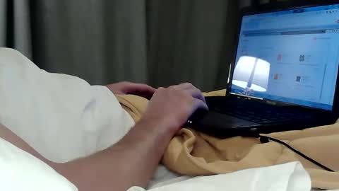 kiwibulge123 online show from 04/04/26, 07:06