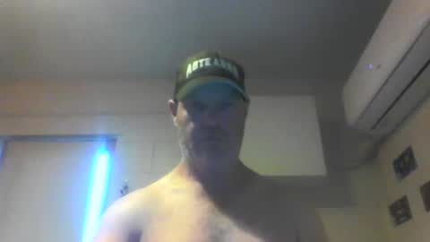 kiwiguy19773 online show from 01/14/25, 07:27