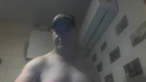 Snapshot of kiwiguy19773 chatting on 03/28/26, 09:42 kiwiguy19773 online show from 03/28/26, 09:42