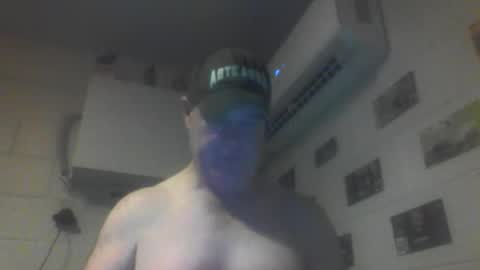 Snapshot of kiwiguy19773 chatting on 06/05/26, 07:14 kiwiguy19773 online show from 06/05/26, 07:14