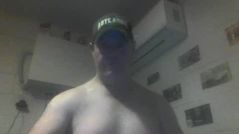 Snapshot of kiwiguy19773 chatting on 06/17/26, 07:00 kiwiguy19773 online show from 06/17/26, 07:00