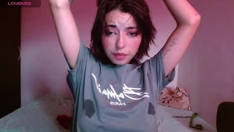 Snapshot of kiyusweetcrazy chatting on 01/01/25, 10:13 kiyu online show from 01/01/25, 10:13