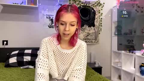 Luna online show from 02/25/26, 07:45