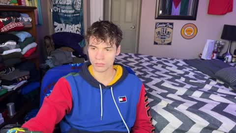 Snapshot of kjpeace chatting on 02/18/25, 01:33 Kyle online show from 02/18/25, 01:33