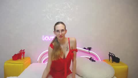 Snapshot of klaryevans chatting on 03/01/25, 05:16 Klary online show from 03/01/25, 05:16