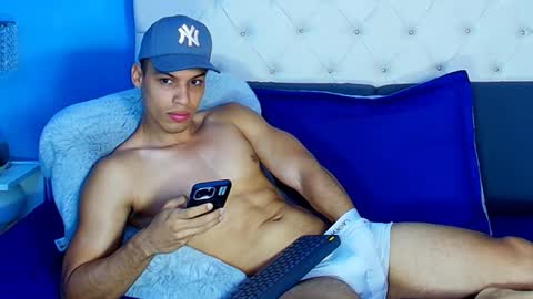 klaton__ online show from 03/18/26, 06:11