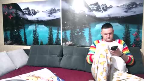 Snapshot of kleosnow chatting on 10/18/25, 09:43 Kleosnow online show from 10/18/25, 09:43