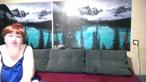 Snapshot of kleosnow chatting on 11/28/25, 11:13 Kleosnow online show from 11/28/25, 11:13