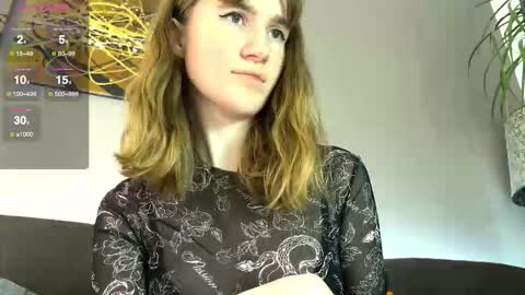 Snapshot of kleya___ chatting on 11/01/25, 03:47 Kleya online show from 11/01/25, 03:47