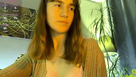 Snapshot of kleya___ chatting on 12/16/25, 09:25 Kleya online show from 12/16/25, 09:25