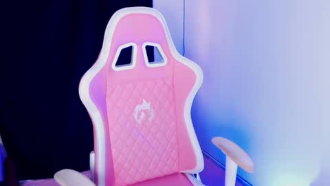 Kloe online show from 11/18/25, 07:40