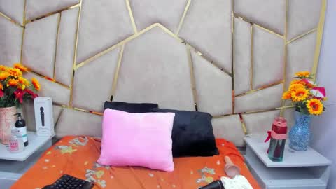 kloe online show from 09/10/25, 04:34