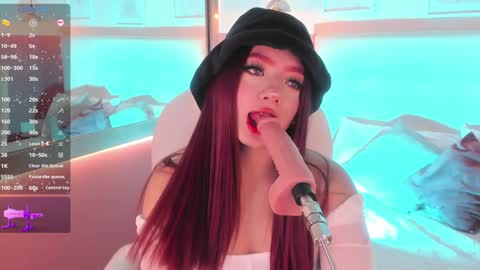 Snapshot of kloe_raize chatting on 12/28/24, 10:34 Kloe online show from 12/28/24, 10:34