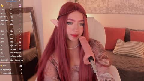 Snapshot of kloe_raize chatting on 01/15/25, 01:23 Kloe online show from 01/15/25, 01:23