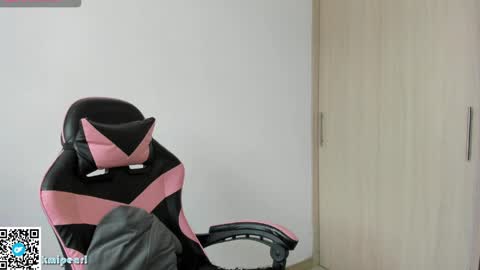 Camila Reyes online show from 04/10/26, 03:17