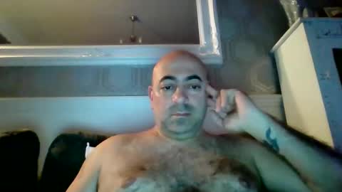 Snapshot of knickerwhipper chatting on 12/15/24, 02:19 knickerwhipper online show from 12/15/24, 02:19