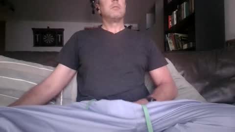 Snapshot of knight3975 chatting on 04/13/26, 07:47 Knight3975 online show from 04/13/26, 07:47