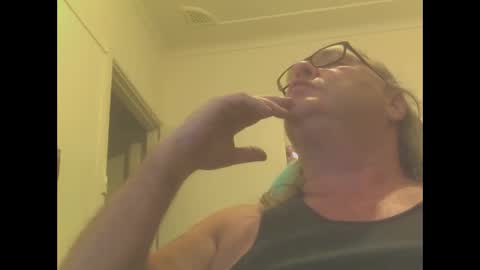 knobout online show from 12/17/24, 10:55