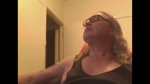 knobout online show from 10/22/25, 10:15