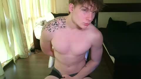 Snapshot of knotsiemens chatting on 06/14/26, 03:47 Adam online show from 06/14/26, 03:47