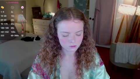 knowlita  online show from 02/19/25, 10:53