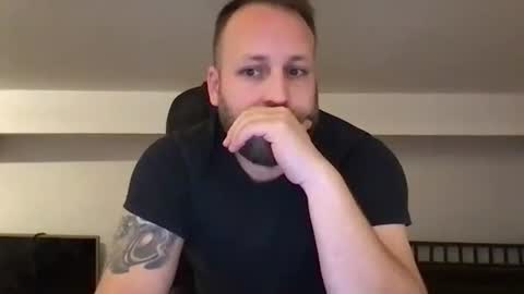 hugo online show from 01/03/25, 05:53