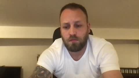 hugo online show from 02/26/25, 07:16