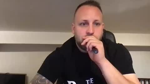 hugo online show from 03/09/25, 03:22