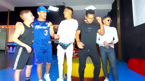 Snapshot of kobayaske chatting on 01/12/25, 12:07 kobayaske online show from 01/12/25, 12:07