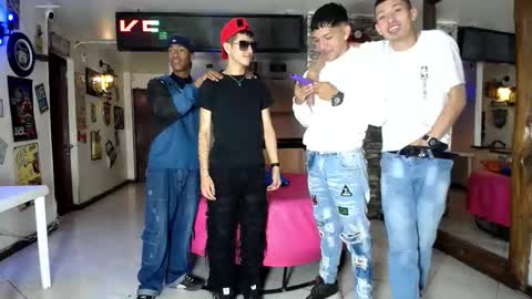 Snapshot of kobayaske chatting on 09/26/25, 04:44 kobayaske online show from 09/26/25, 04:44