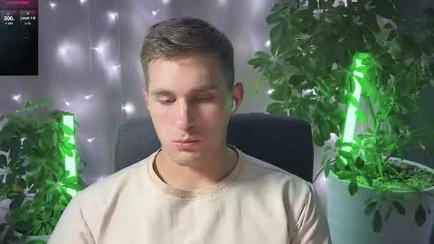 Sweet boy online show from 03/08/25, 10:24