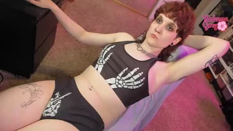 Kodama Grey online show from 09/29/25, 11:42