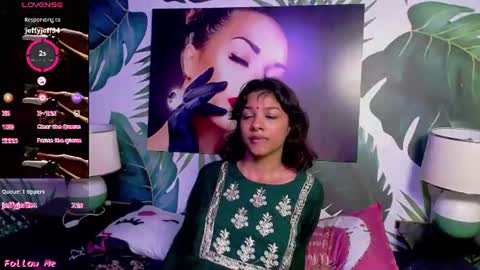 Snapshot of koel_zara_ chatting on 06/22/26, 10:51 koel online show from 06/22/26, 10:51