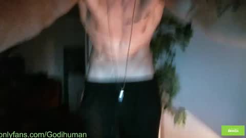 Snapshot of kolexis chatting on 10/12/25, 04:33 GodihumanAthena online show from 10/12/25, 04:33