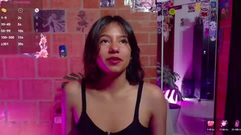 Snapshot of komatsu_ chatting on 03/06/25, 07:21  Komatsu Lilith online show from 03/06/25, 07:21