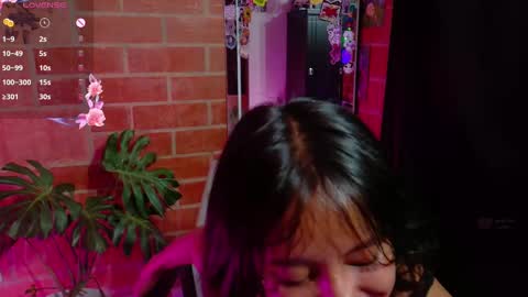 Snapshot of komatsu_ chatting on 03/06/25, 10:26  Komatsu Lilith online show from 03/06/25, 10:26