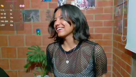 Snapshot of komatsu_ chatting on 03/11/25, 01:48  Komatsu Lilith online show from 03/11/25, 01:48