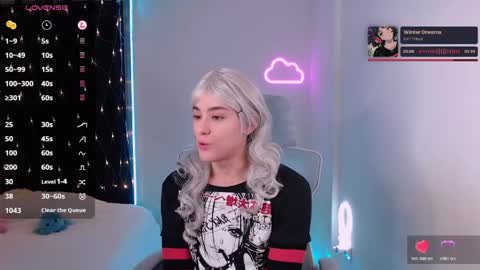 Snapshot of koneko_nya chatting on 05/17/26, 04:14 Riley online show from 05/17/26, 04:14