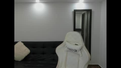 Julieta online show from 12/24/24, 03:05