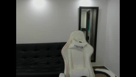 Julieta online show from 02/01/25, 04:03