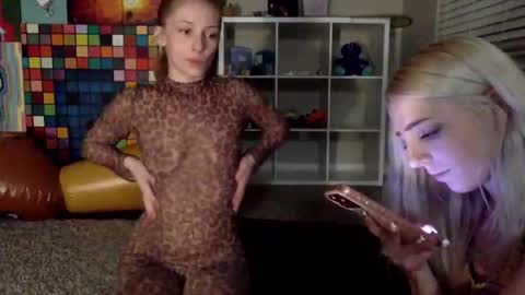 Snapshot of konniefirst chatting on 02/25/26, 02:32 Konnie online show from 02/25/26, 02:32