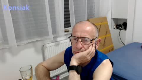 Komsiak online show from 06/08/26, 06:41