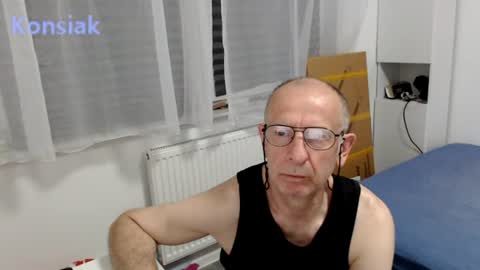 Komsiak online show from 06/11/26, 07:12
