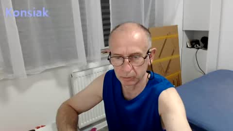 Komsiak online show from 06/14/26, 07:49