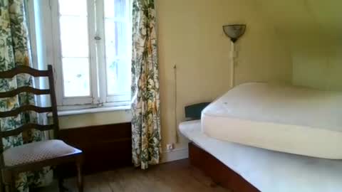 Snapshot of konstantin3516564933 chatting on 07/20/26, 09:45 konstantin3516564933 online show from 07/20/26, 09:45